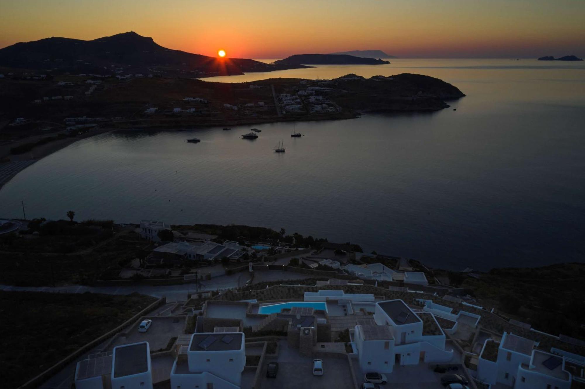 Radisson Blu Euphoria Resort, Mykonos Kalo Livadi Buitenkant foto